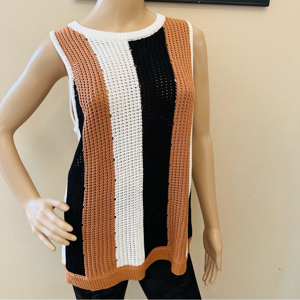 Chic Knit Top with Bold Stripes